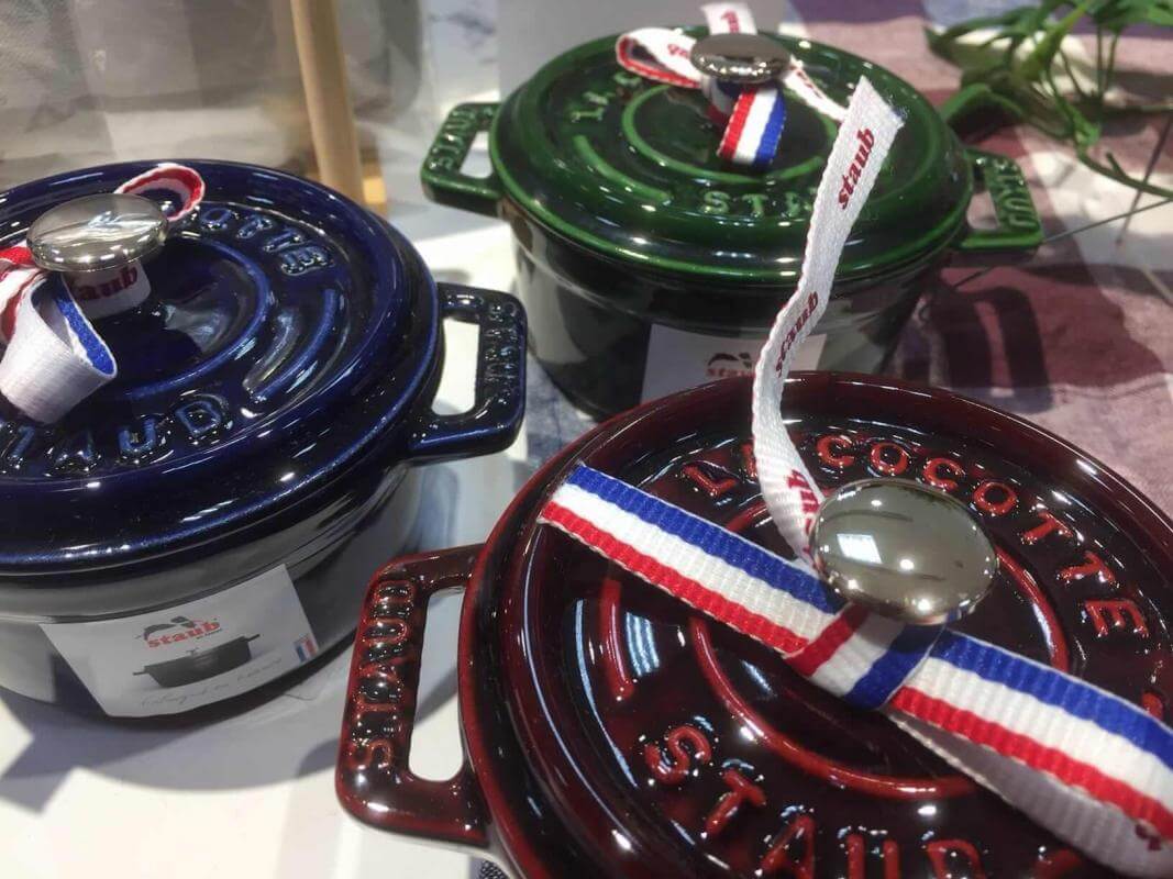 Simple Guide To The Staub Cast Iron Cocotte