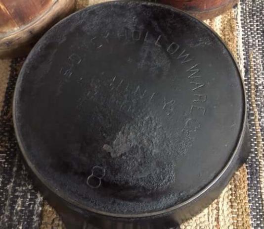 Sidney Hollowware skillet showing the logo on the base.
