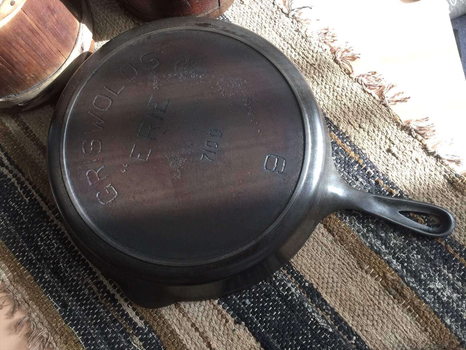 Griswold Cast Iron Skillets Simple Identification Guide.