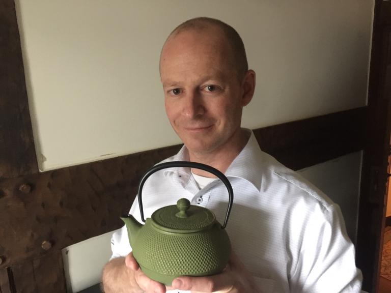 Complete Guide To Cast Iron Teapots.