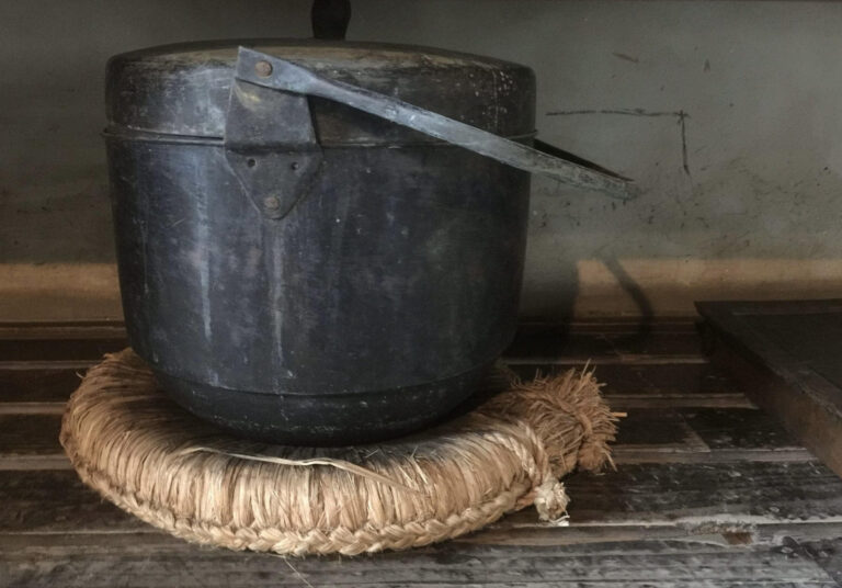 Antique Dutch Oven